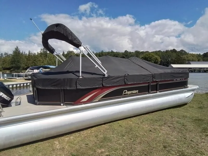 Slide: The Image of Premier 240SUNSATION 2012 - 24