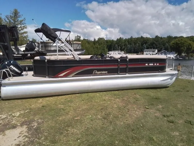 Slide: The Image of Premier 240SUNSATION 2012 - 5