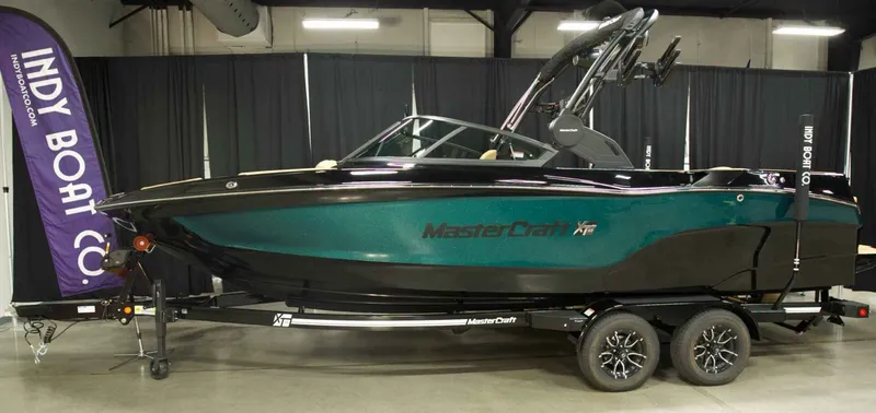 Slide: The Image of MasterCraft XT23 2026 - 2