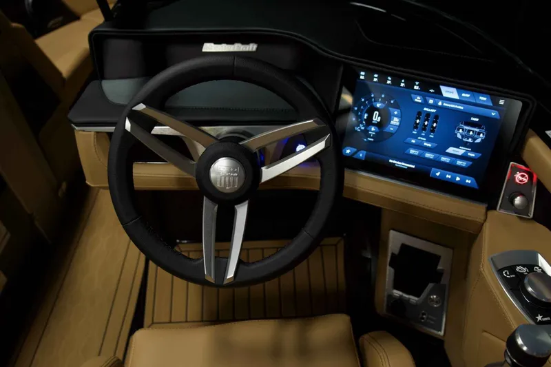 Slide: The Image of MasterCraft XT23 2026 - 20