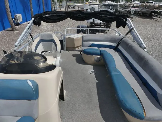 Slide: The Image of Sun Tracker Fishin' Barge 20 DLX 2015 - 13