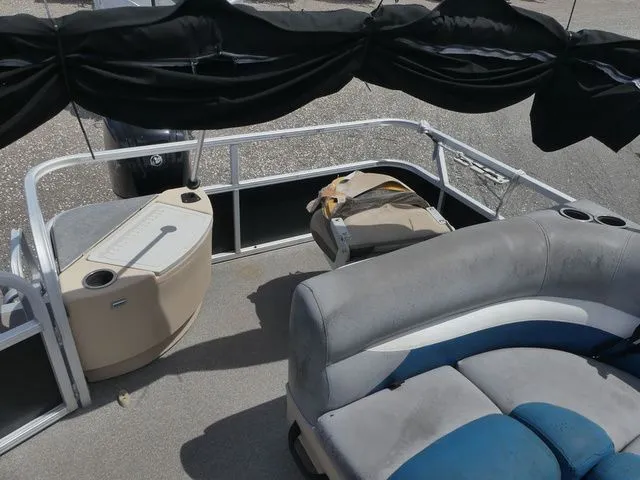 Slide: The Image of Sun Tracker Fishin' Barge 20 DLX 2015 - 14