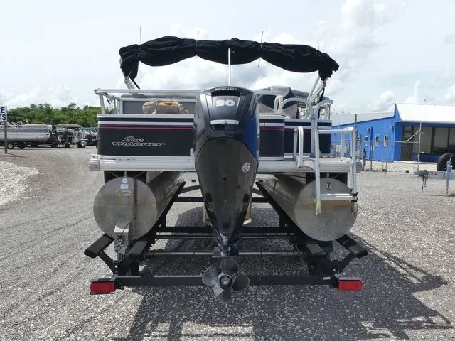 Slide: The Image of Sun Tracker Fishin' Barge 20 DLX 2015 - 5