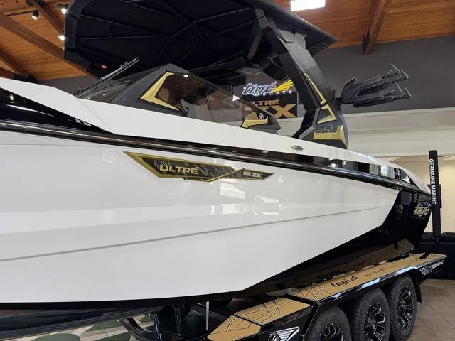 Slide: The Image of Tigé Ultré 25ZX 2026 - 26