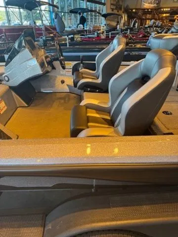 Slide: The Image of Nitro Z18 2026 - 10