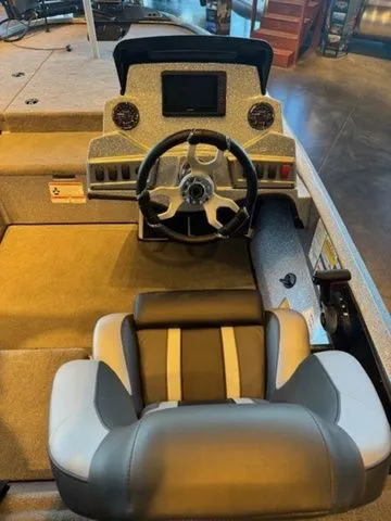 Slide: The Image of Nitro Z18 2026 - 35