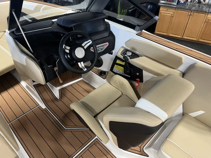 Slide: The Image of Nautique Super Air Nautique GS20 2026 - 12