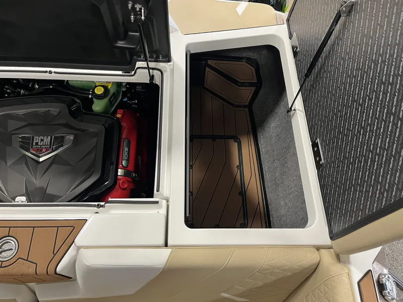 Slide: The Image of Nautique Super Air Nautique GS20 2026 - 18