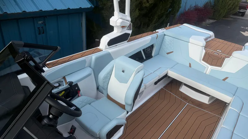 Slide: The Image of Nautique Super Air Nautique GS22 2026 - 10