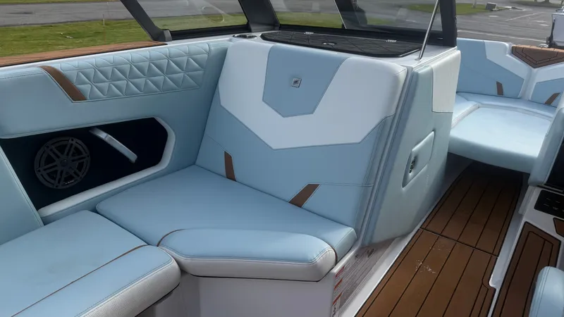 Slide: The Image of Nautique Super Air Nautique GS22 2026 - 14