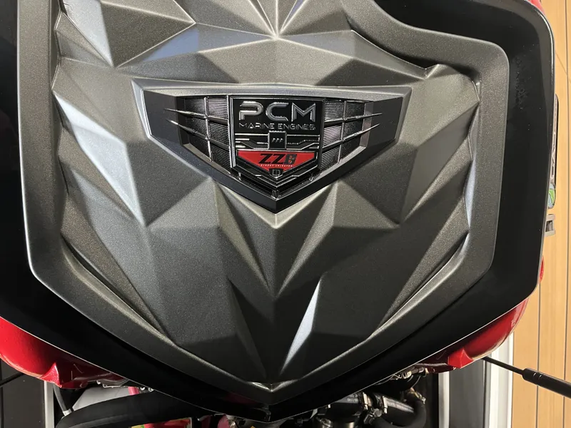 Slide: The Image of Nautique Ski Nautique 2026 - 8