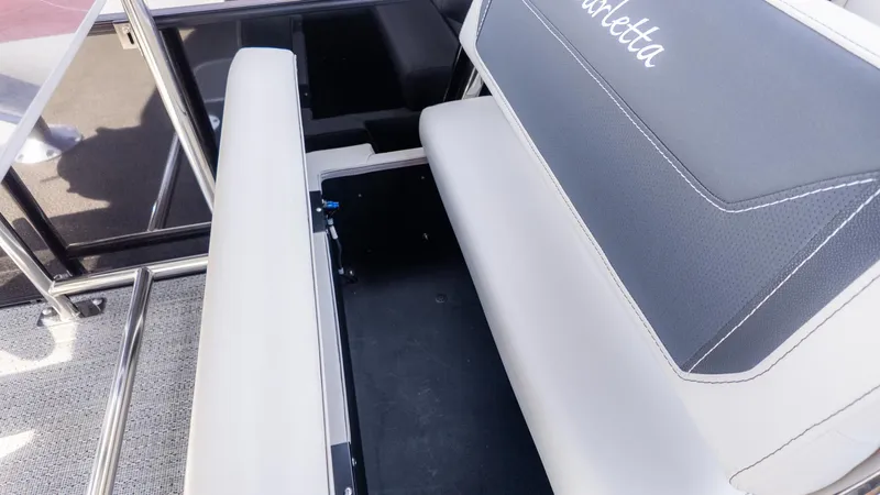 Slide: The Image of Barletta CABRIO C24UE 2026 - 19