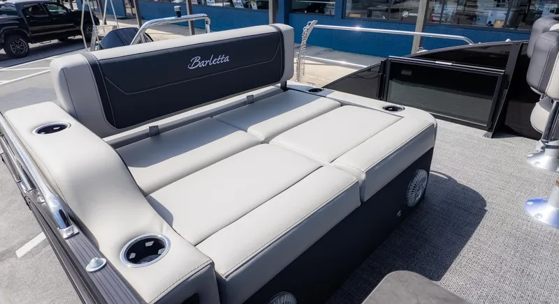 Slide: The Image of Barletta CABRIO C24UE 2026 - 9