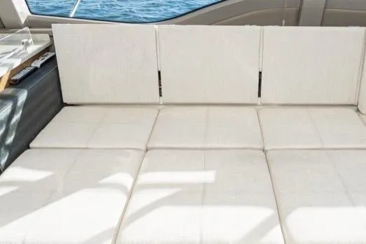 Slide: The Image of Luxurious seating area on 2017 Sea Ray 460 Sundancer yacht. - 25
