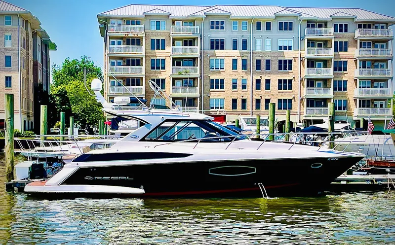 The Image of Regal 42 Sport Coupe 2014 - 0