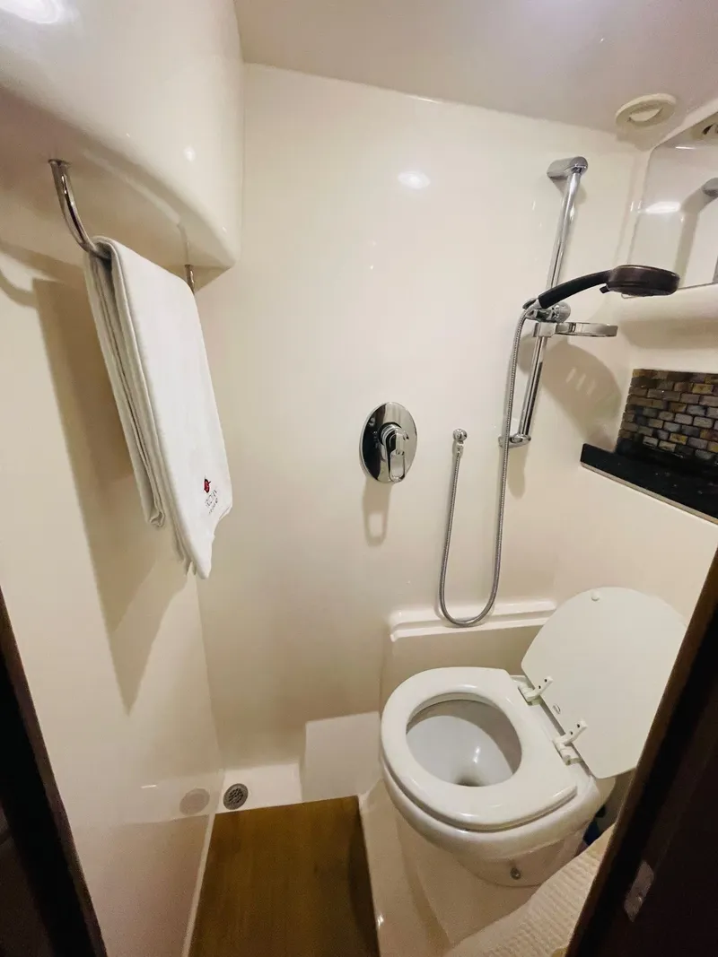 Slide: The Image of Regal 42 Sport Coupe 2014 - 18