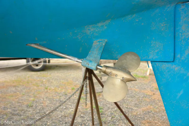 Slide: The Image of Propeller of 1984 Sabre 32 Aft-Cabin yacht on dry dock. - 21