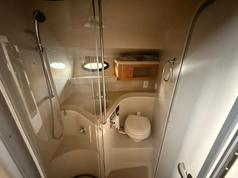 Slide: The Image of Larson CABRIO 2018 - 12