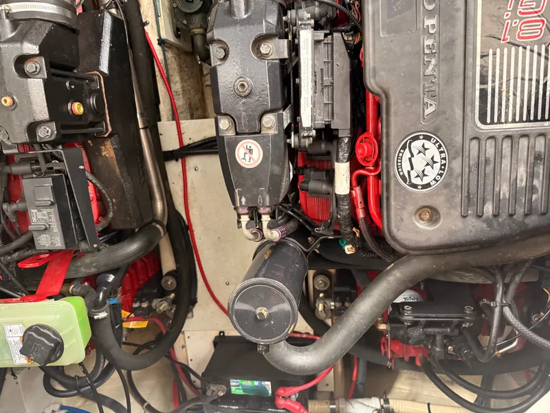 Slide: The Image of Larson CABRIO 2018 - 19