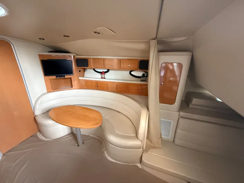 Slide: The Image of Larson CABRIO 2018 - 7