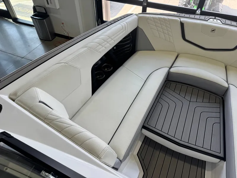 Slide: The Image of Nautique Super Air Nautique G25 2022 - 19