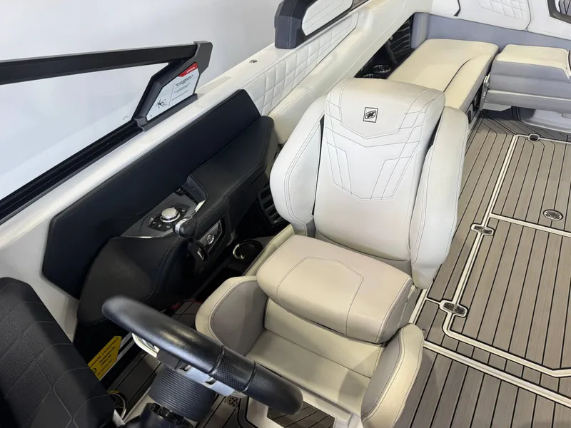 Slide: The Image of Nautique Super Air Nautique G25 2022 - 21