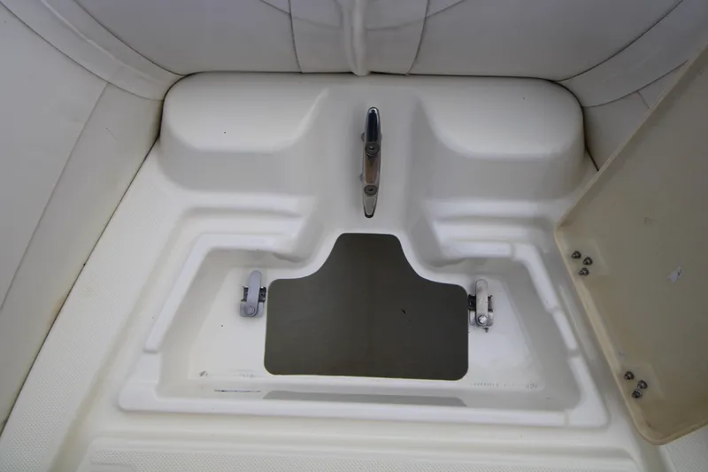 Slide: The Image of Zodiac Medline 550 NEO 2011 boat with outboard motor and ladder. - 22