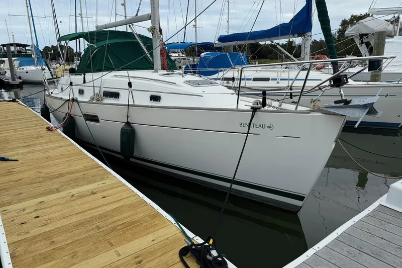 Slide: The Image of Beneteau Oceanis 36 CC - 1