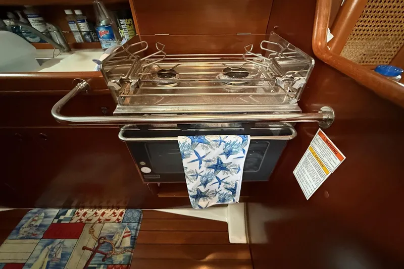 Slide: The Image of Beneteau Oceanis 36 CC - 12