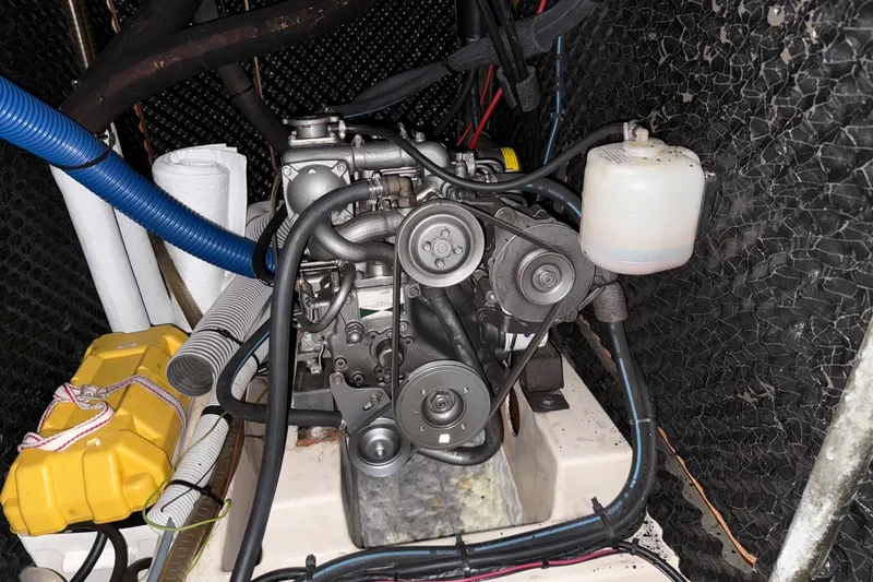 Slide: The Image of Beneteau Oceanis 36 CC - 20