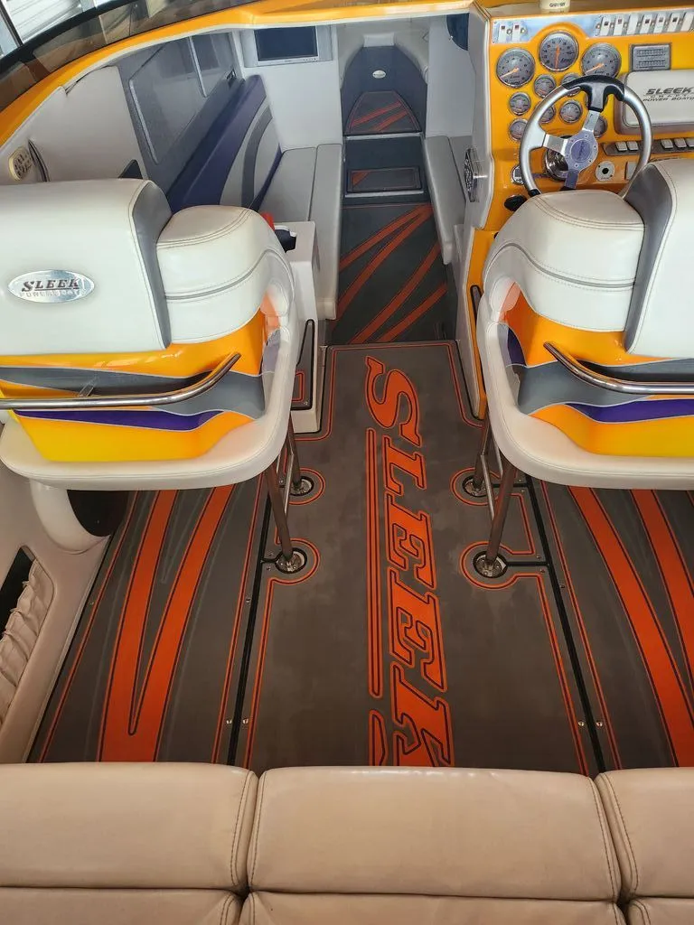 Slide: The Image of Sleekcraft Heritage 32 2006 - 2