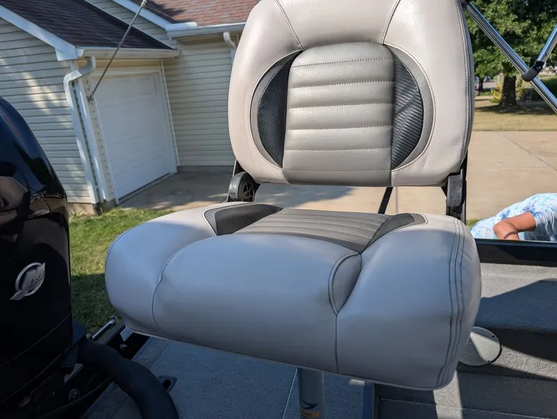 Slide: The Image of Crestliner Crappie 17 2009 - 16