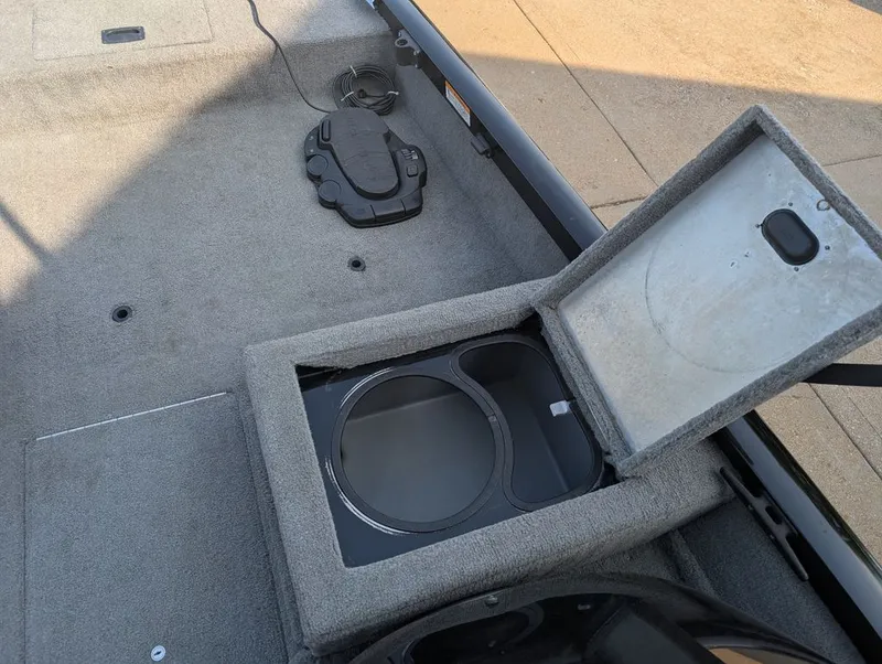 Slide: The Image of Crestliner Crappie 17 2009 - 22