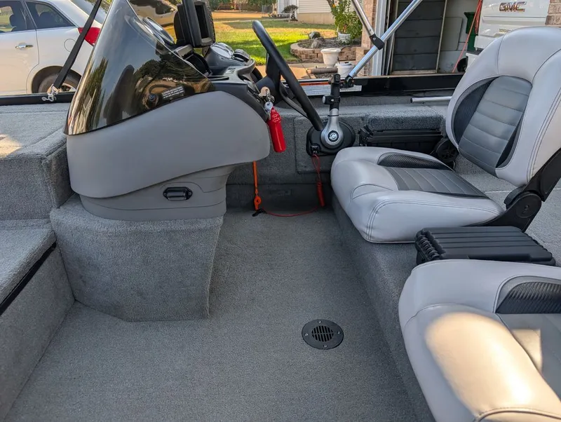 Slide: The Image of Crestliner Crappie 17 2009 - 25