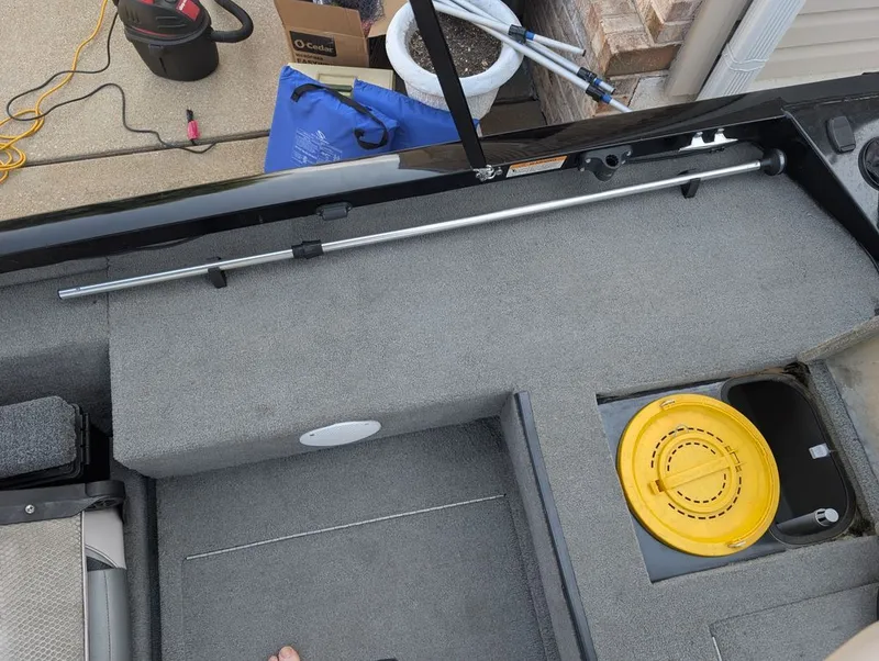 Slide: The Image of Crestliner Crappie 17 2009 - 28