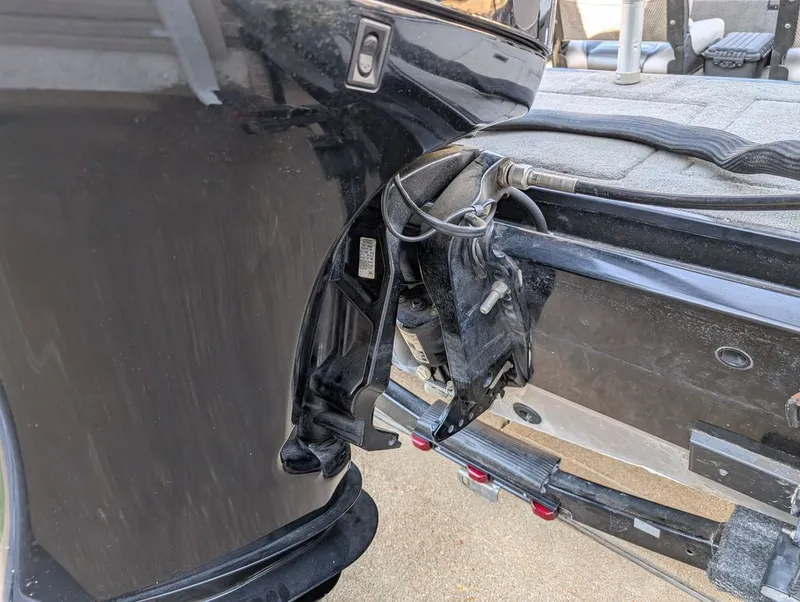 Slide: The Image of Crestliner Crappie 17 2009 - 33