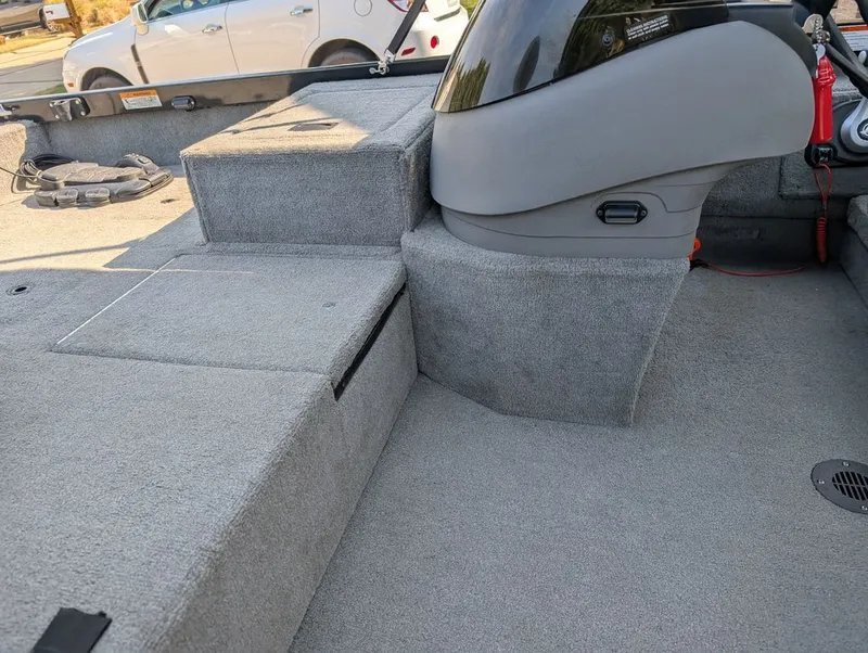 Slide: The Image of Crestliner Crappie 17 2009 - 42