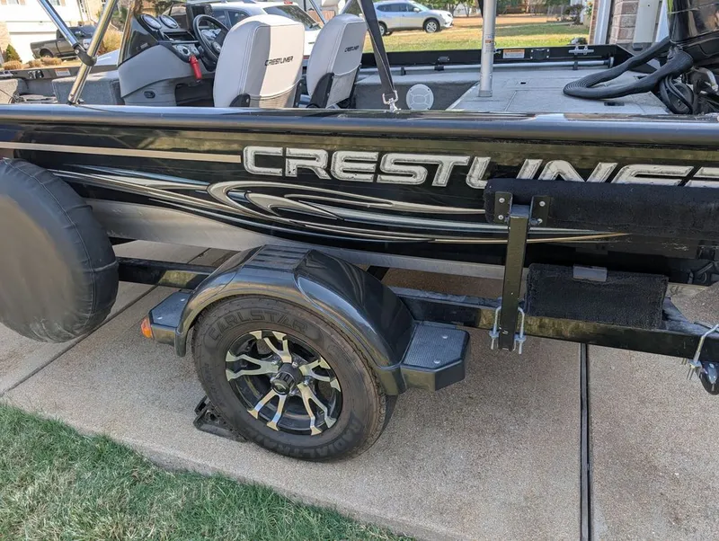 Slide: The Image of Crestliner Crappie 17 2009 - 5