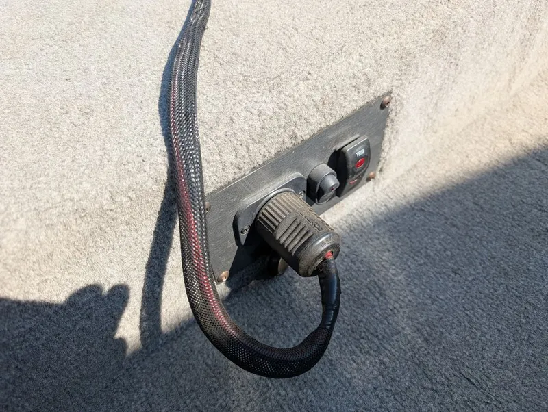 Slide: The Image of Crestliner Crappie 17 2009 - 55