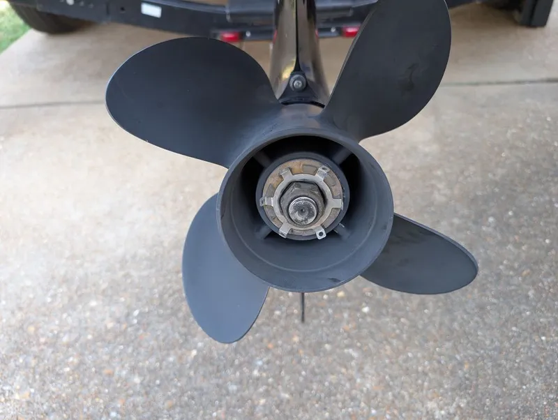 Slide: The Image of Crestliner Crappie 17 2009 - 57