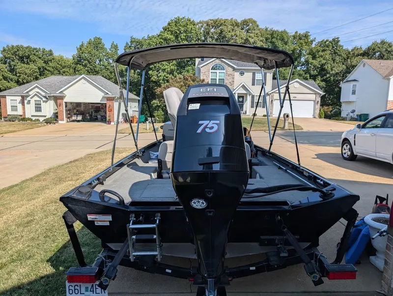 Slide: The Image of Crestliner Crappie 17 2009 - 6