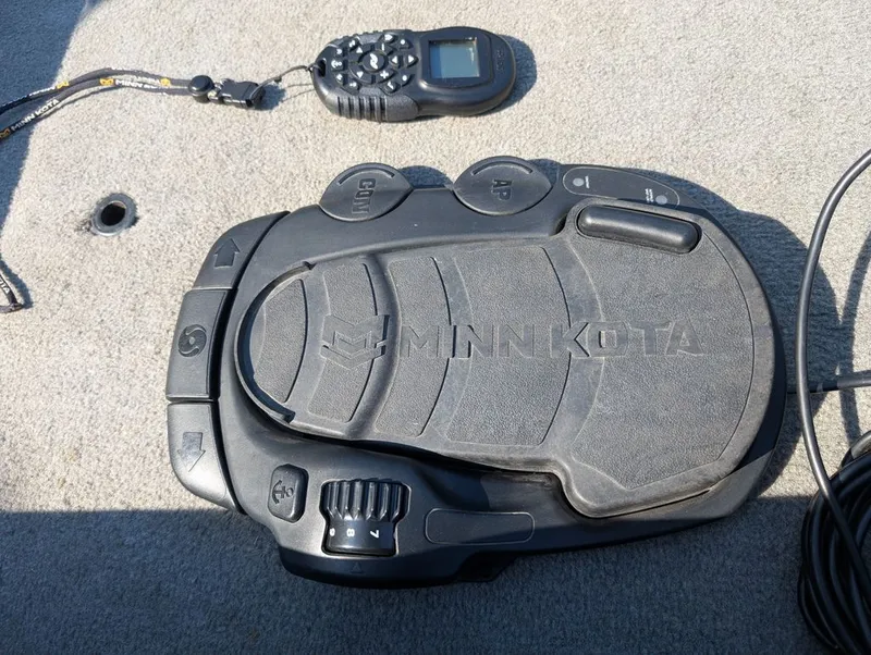 Slide: The Image of Crestliner Crappie 17 2009 - 60