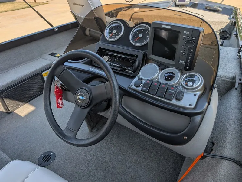 Slide: The Image of Crestliner Crappie 17 2009 - 7