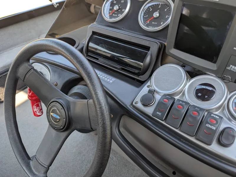 Slide: The Image of Crestliner Crappie 17 2009 - 9