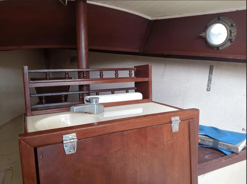 Slide: The Image of Hutchins Com-Pac 19 1983 - 5