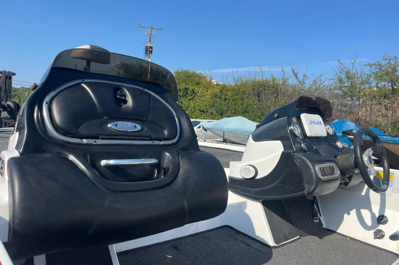 Slide: The Image of 2015 Nitro Z-8 boat trailer with visible tire and branding. - 10