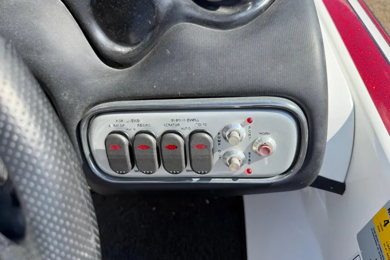 Slide: The Image of NOCO Genius GEN5X3 battery charger installed in a 2015 Nitro Z-8 boat. - 80