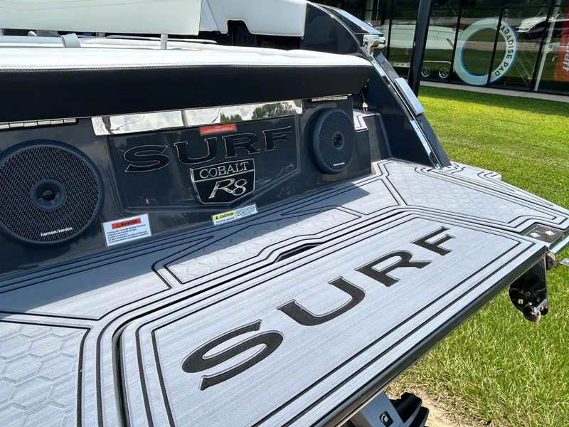 Slide: The Image of Cobalt R8 Surf 2026 - 10