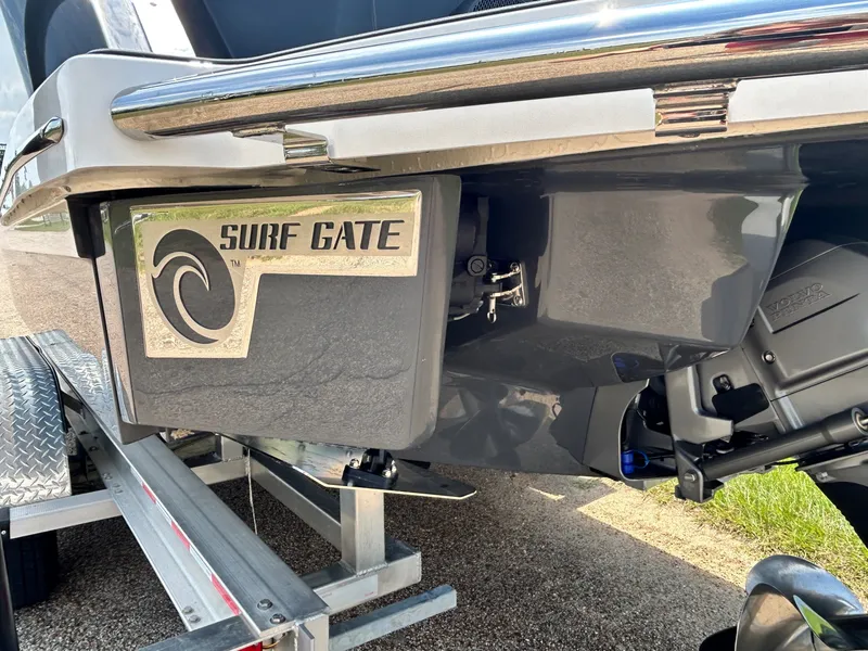 Slide: The Image of Cobalt R8 Surf 2026 - 12