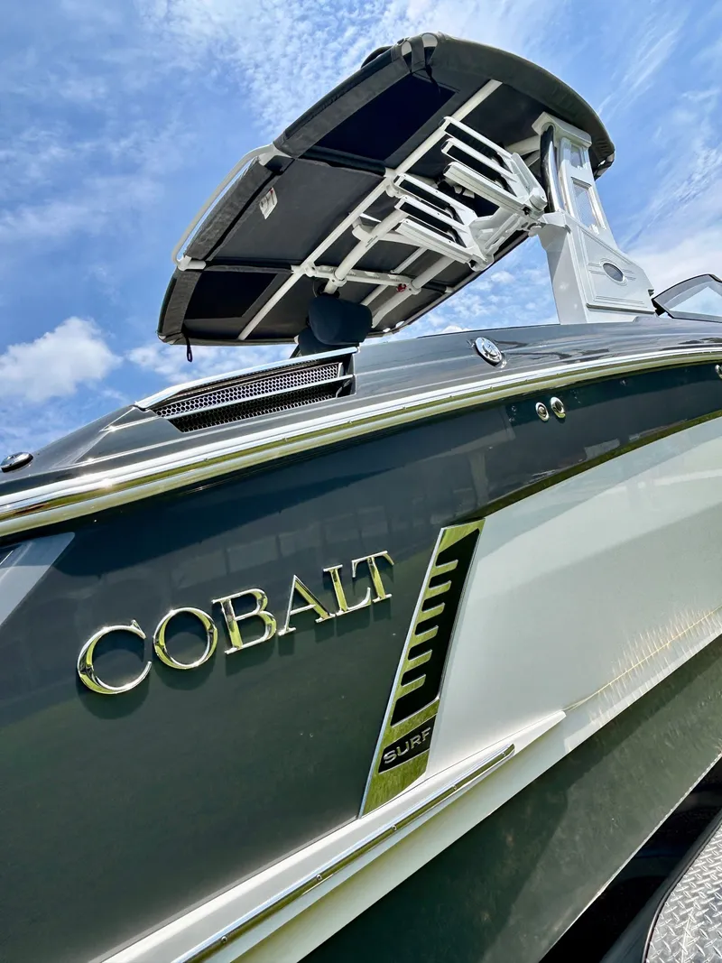 Slide: The Image of Cobalt R8 Surf 2026 - 5